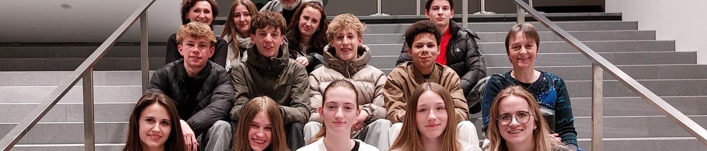 © BRG Imst | Urheber:in: BRG Imst Besuch beim Tiroler Volkstheater