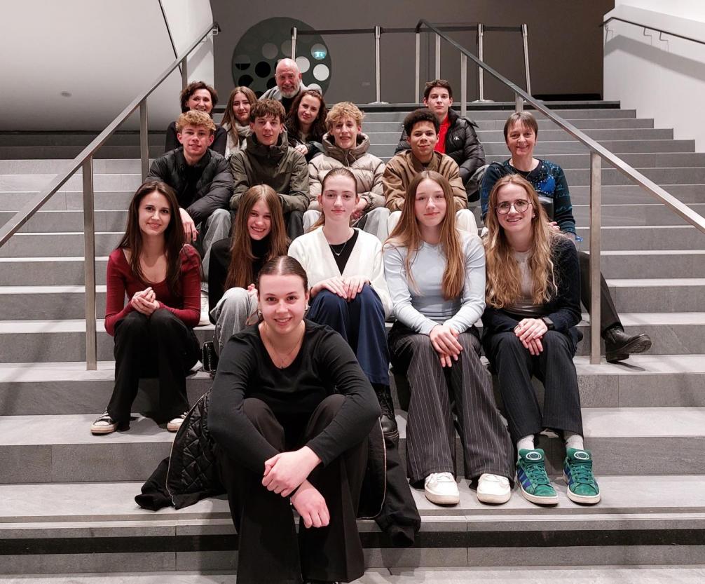 © BRG Imst | Urheber:in: BRG Imst Besuch beim Tiroler Volkstheater