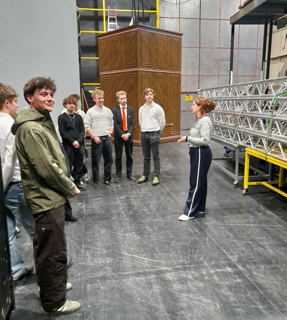 Zeitgeschichte auf der Bühne